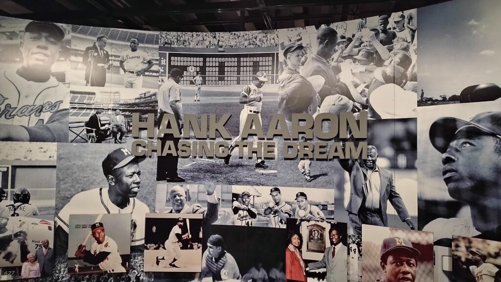 Hank Aaron: Chasing the Dream